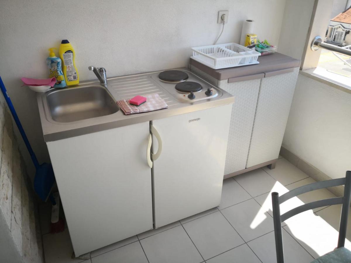 12 Brigita Apartment *